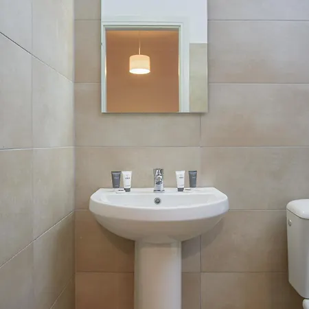 מלון Venus Minimal 2*